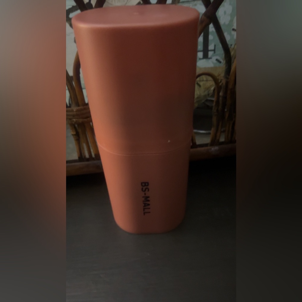 Brand new makeup brushes with holder